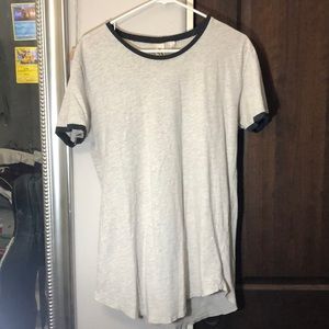 Mens short sleeve gray crew neck tee shirt